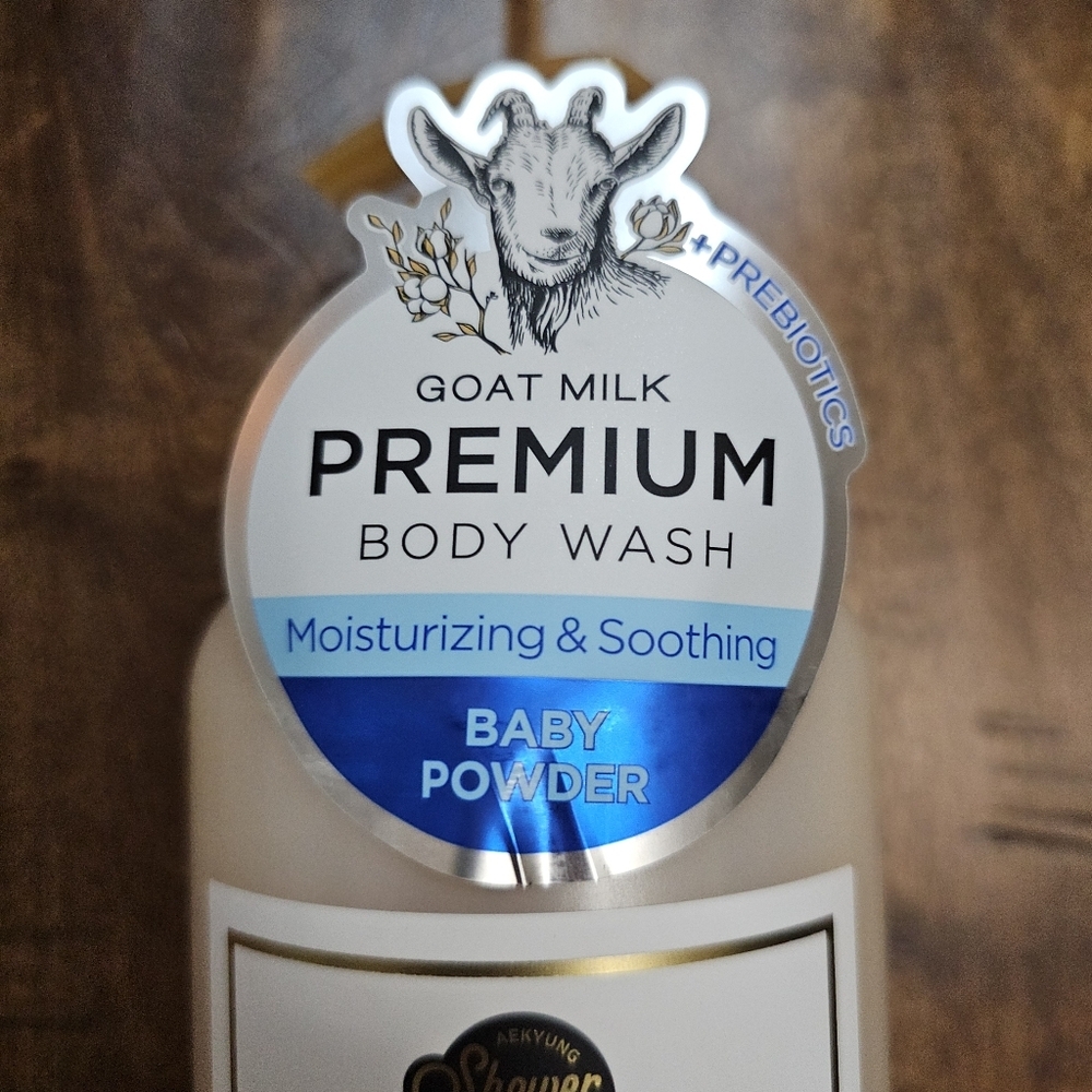 Dutch Goat Milk + Prebiotics Body Wash- Baby Powder Scent 27.05 oz - Picture 3 of 5